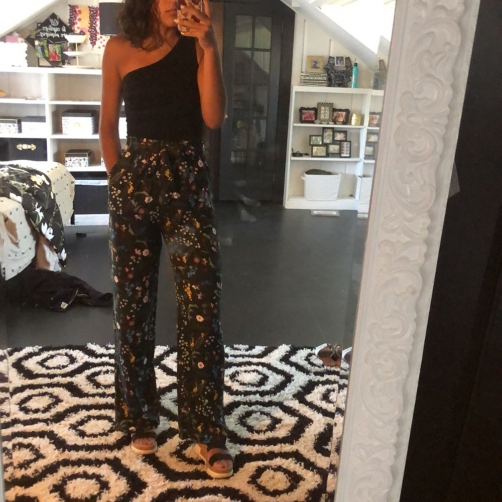 Flowy paper bag pants